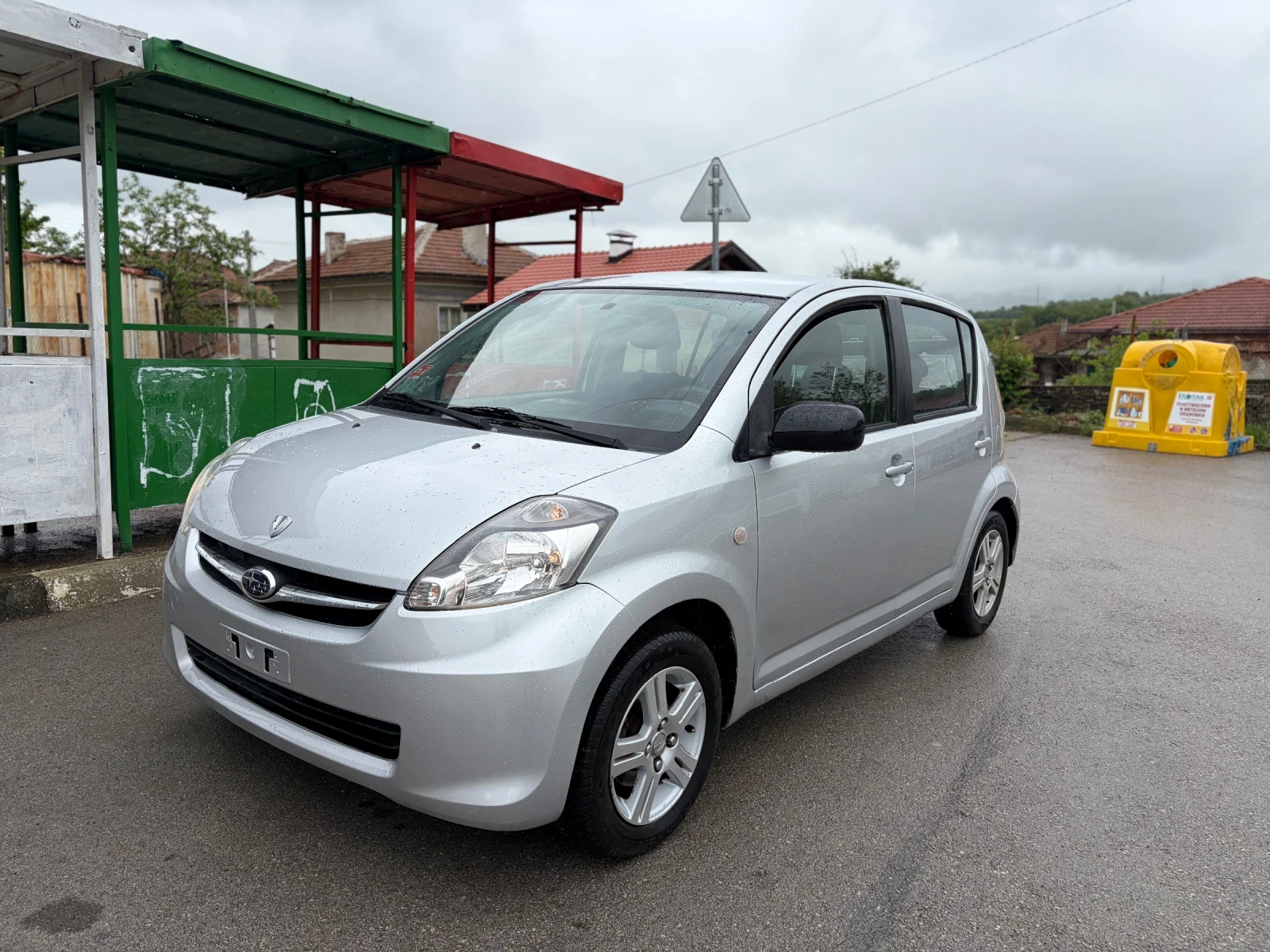Subaru Justy 1.0i* Бензин-Газ(BRC)* Климатик* Италия, снимка 2 - Автомобили и джипове - 54797501