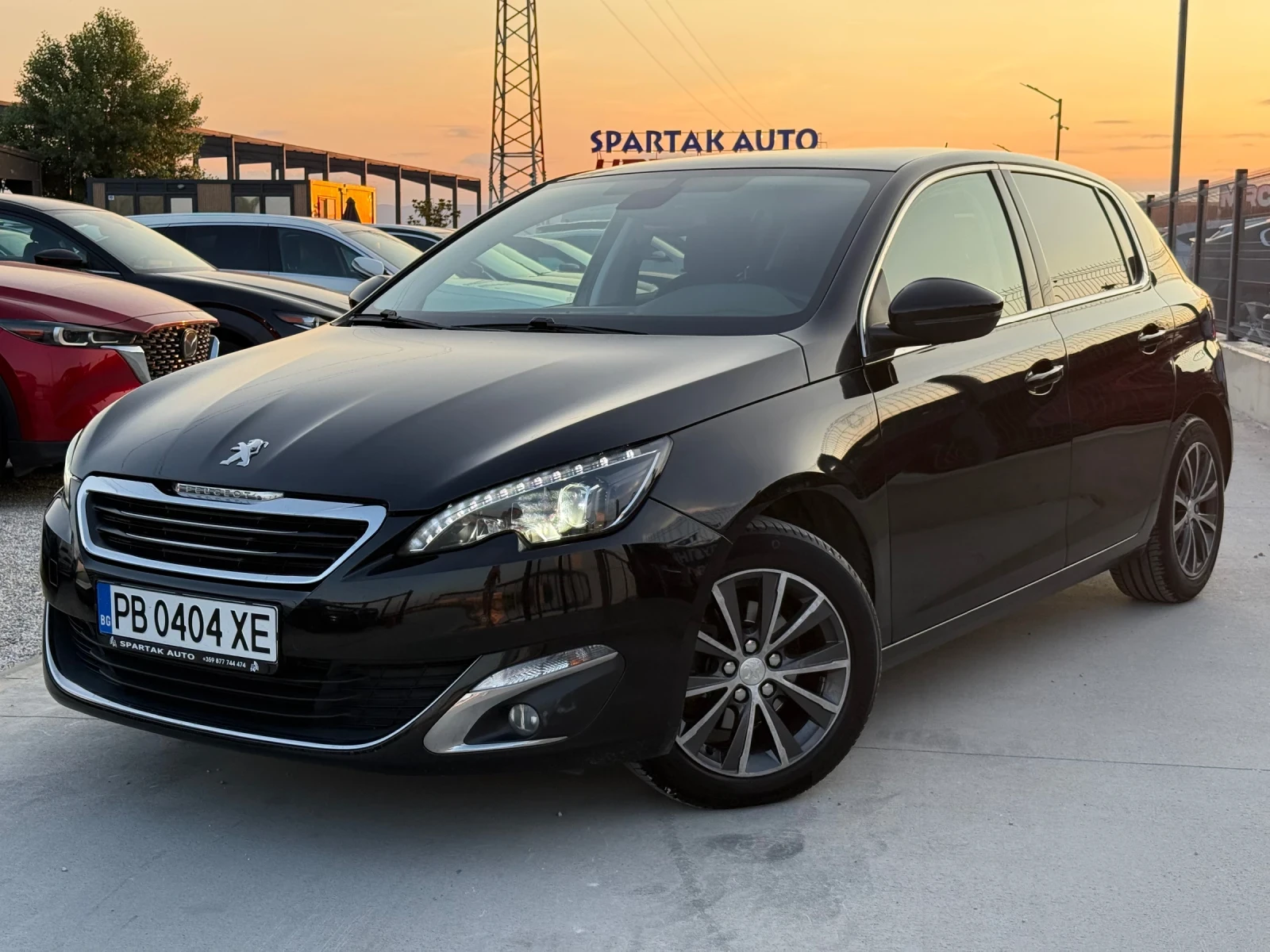 Peugeot 308 1.2i* 2015г* РЪЧКА* Топ Състояние* СЕРВИЗНА* 