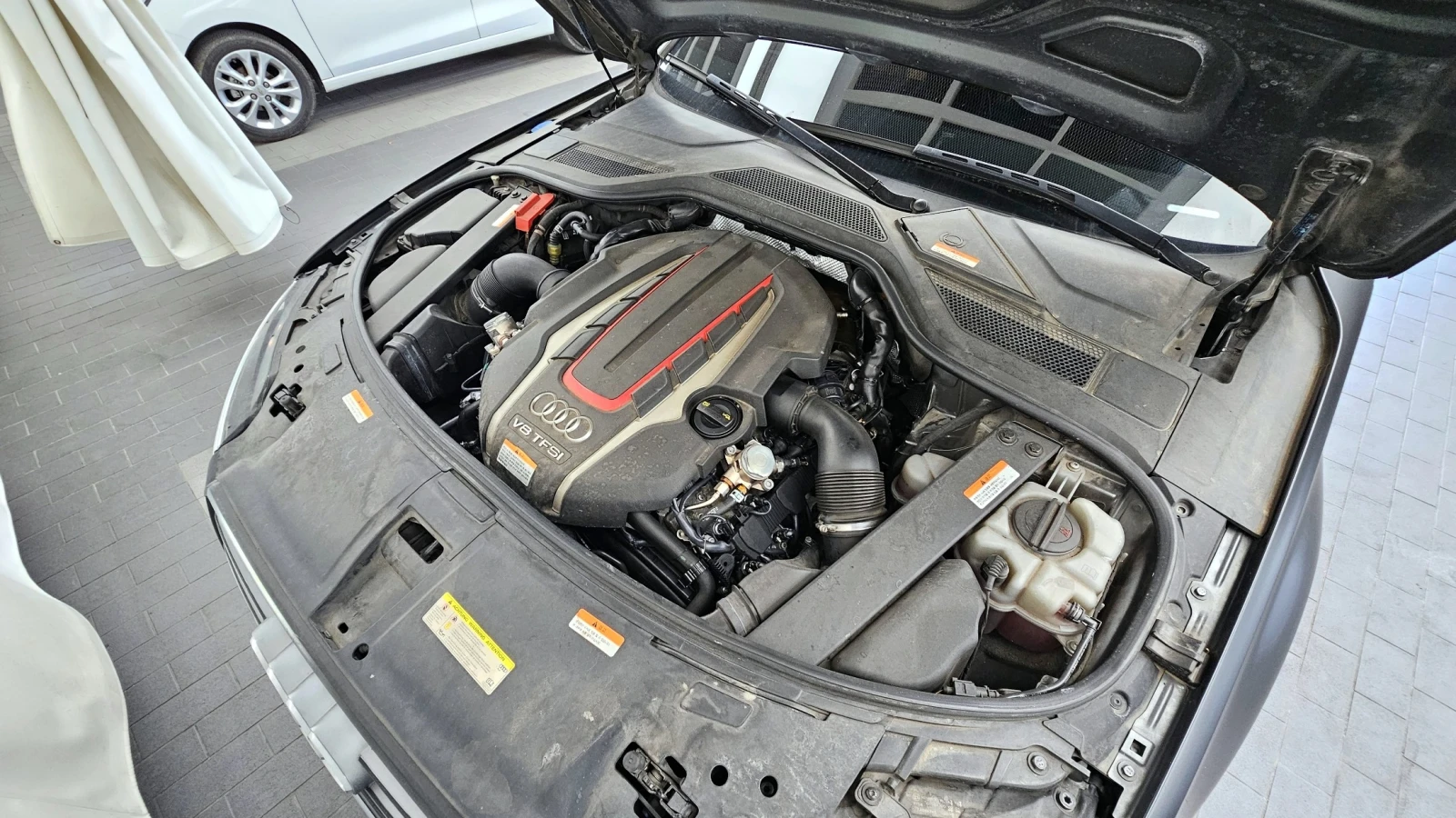 Audi S8 Matrix* 4.0 * TFSI* Navi* Camera* HeadUp, снимка 8 - Автомобили и джипове - 55262860