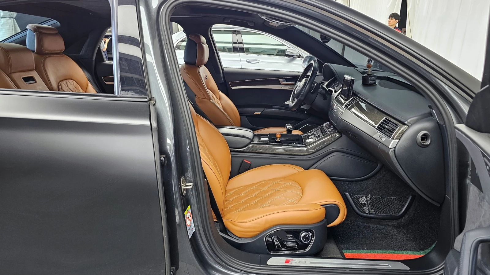 Audi S8 Matrix* 4.0 * TFSI* Navi* Camera* HeadUp, снимка 10 - Автомобили и джипове - 55262860