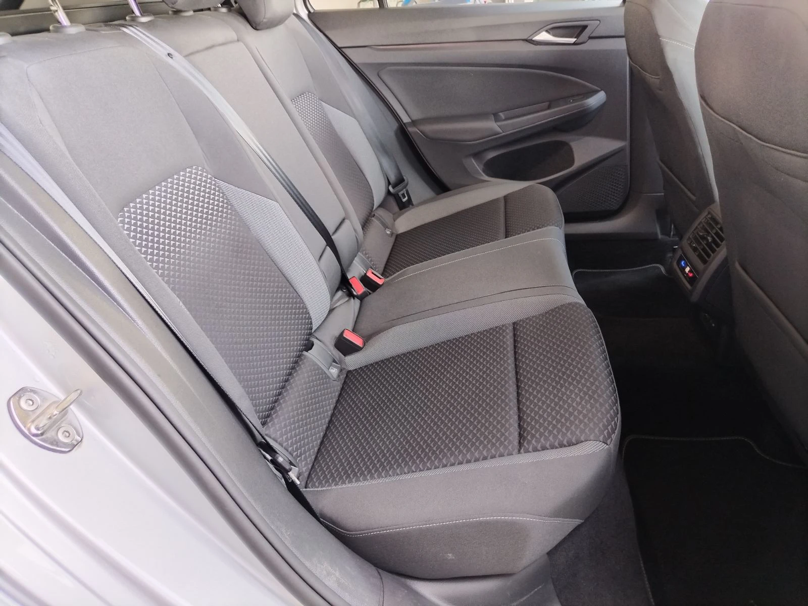 VW Golf 2.0TDI/150к.с./DSG, снимка 17 - Автомобили и джипове - 55443789