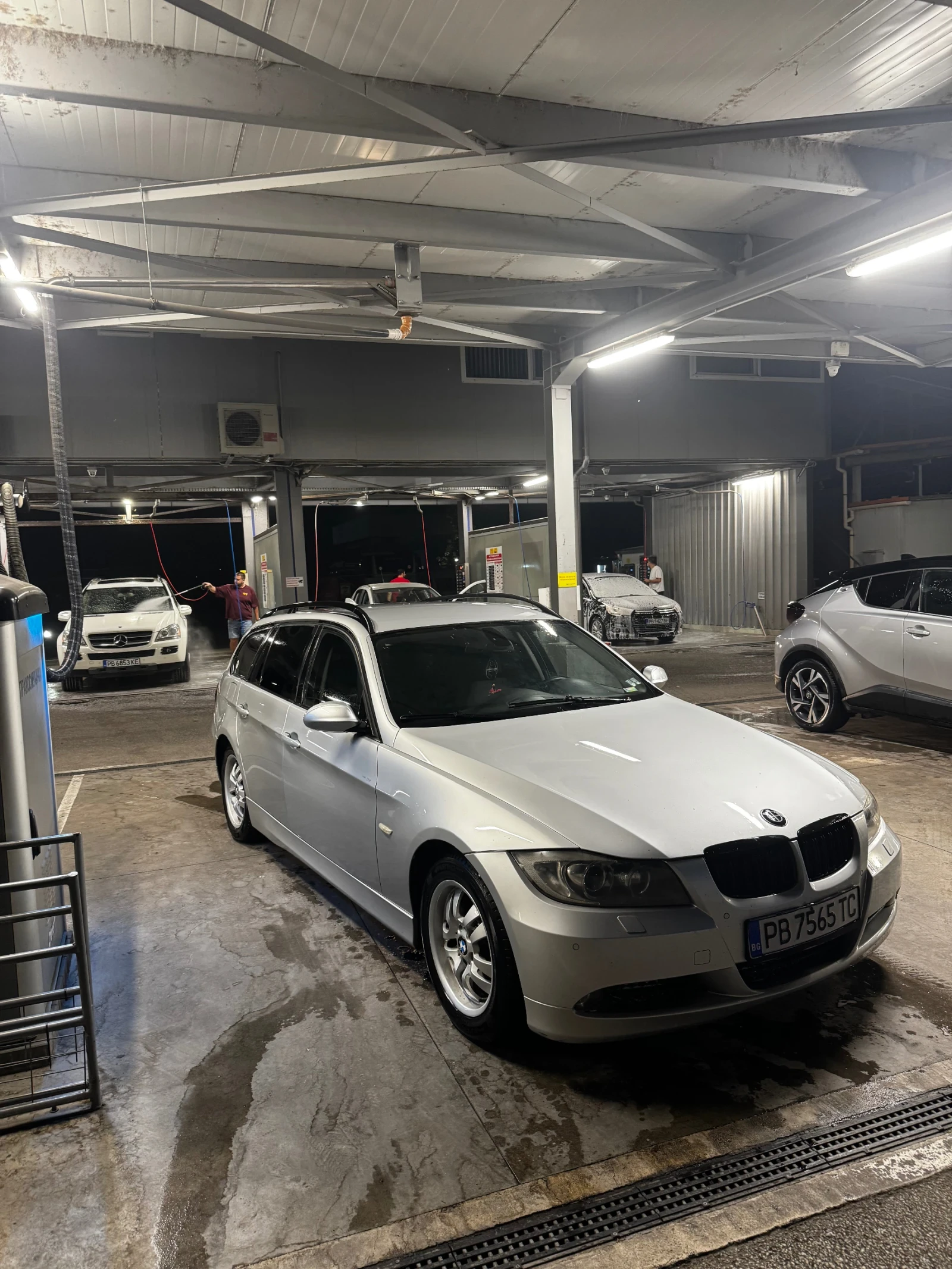BMW 320