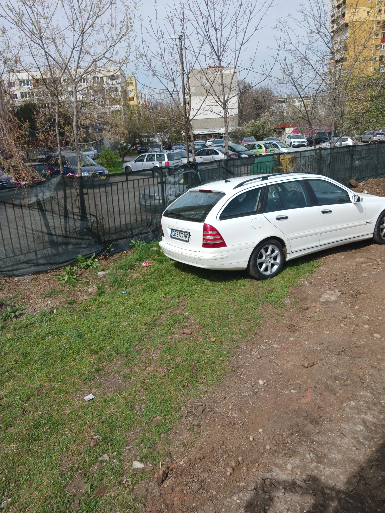 Mercedes-Benz 220, снимка 2 - Автомобили и джипове - 56691661