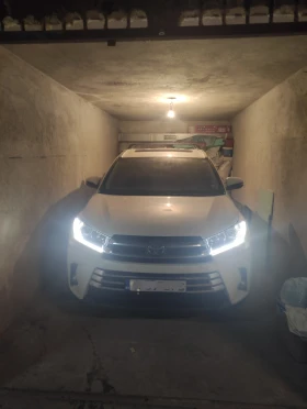 Toyota Highlander XLE 3.5 Хибрид 7+ 1, снимка 17