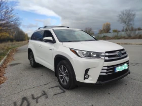 Toyota Highlander XLE 3.5 Хибрид 7+ 1, снимка 1