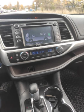 Toyota Highlander XLE 3.5 Хибрид 7+ 1, снимка 16