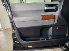 Toyota Sequoia * 4WD Platinum 5.7L * CARFAX * 7 МЕСТА, снимка 14