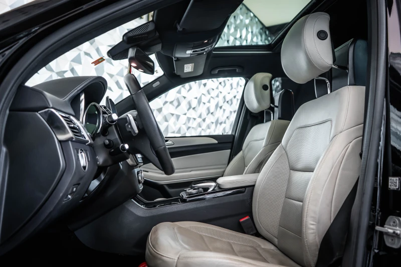 Mercedes-Benz GLS 500 4М* 7Seats* 360* Монитори* Шибедах, снимка 13 - Автомобили и джипове - 40519734