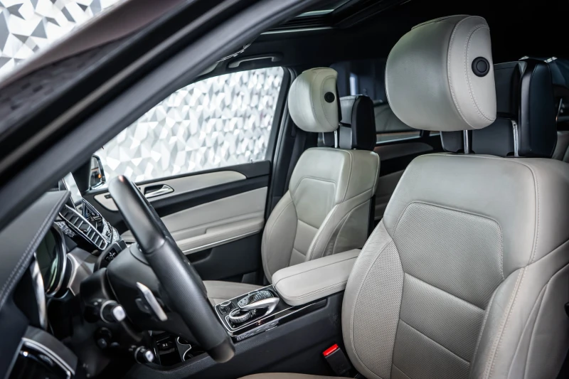 Mercedes-Benz GLS 500 4М* 7Seats* 360* Монитори* Шибедах, снимка 12 - Автомобили и джипове - 40519734