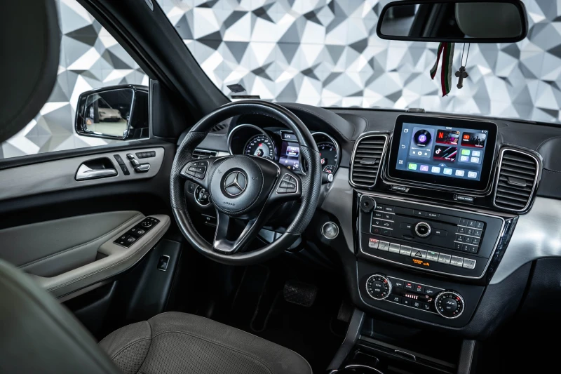 Mercedes-Benz GLS 500 4М* 7Seats* 360* Монитори* Шибедах, снимка 10 - Автомобили и джипове - 40519734