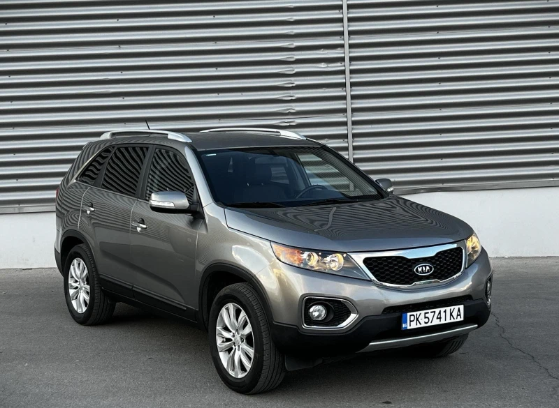 Kia Sorento 2.4i 2WD - 7 МЕСТЕН, снимка 3 - Автомобили и джипове - 46828329