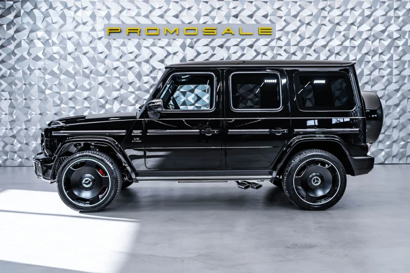 Mercedes-Benz G 63 AMG 4M+ Exclusive* Carbon* Pano* Burm* , снимка 3 - Автомобили и джипове - 47853596