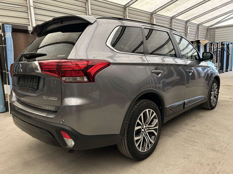 Mitsubishi Outlander ACTIVE+ 4WD, снимка 6 - Автомобили и джипове - 52412135