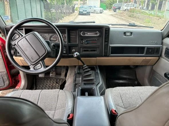 Jeep Cherokee, снимка 6 - Автомобили и джипове - 53727997