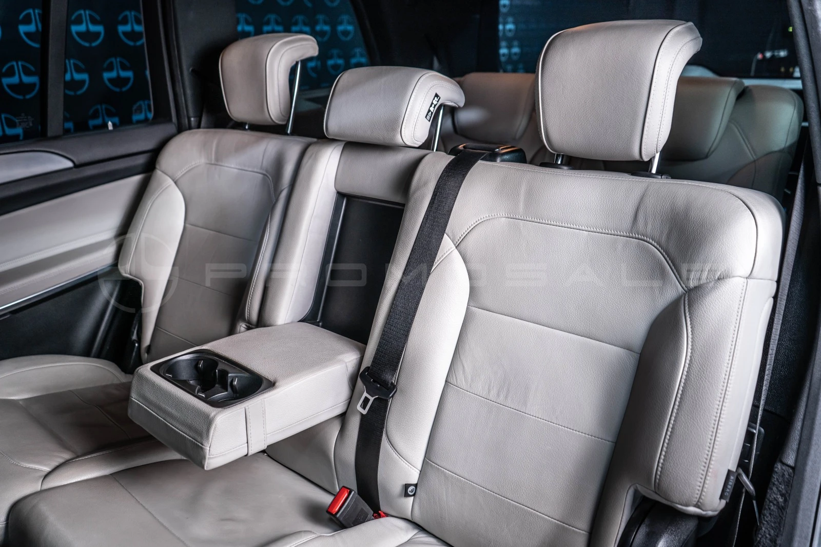 Mercedes-Benz GLS 500 4* 7Seats* 360* *  | Mobile.bg   16