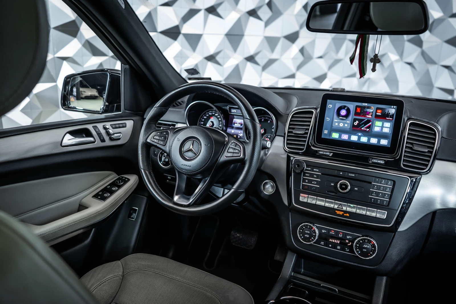 Mercedes-Benz GLS 500 4�* 7Seats* 360* ��������* ������� | Mobile.bg � ����������� 10