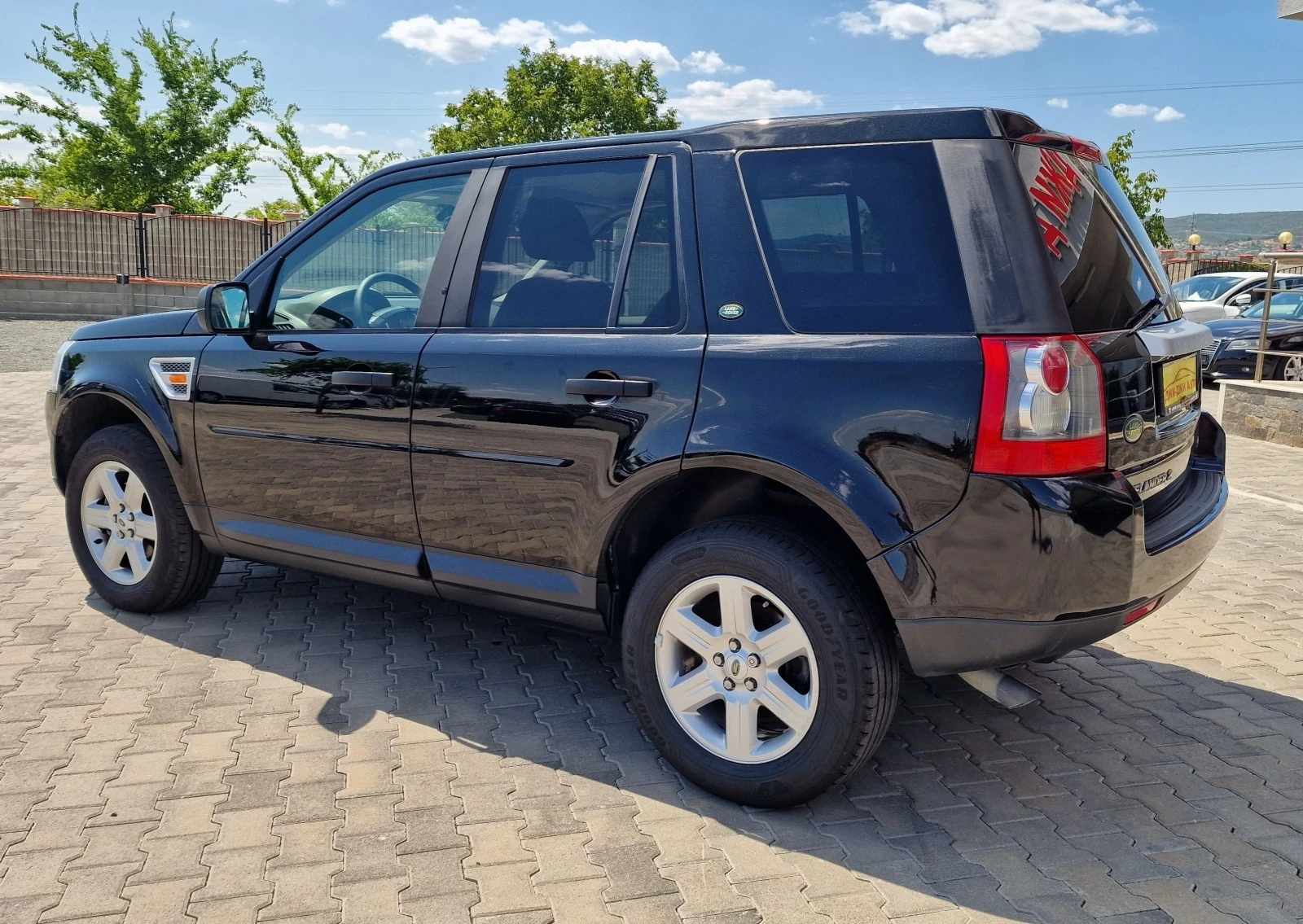 Land Rover Freelander 2.2SD4 N1 - изображение 6