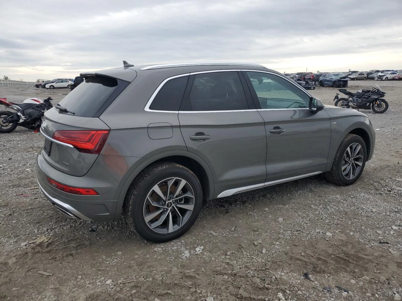 Audi Q5 TFSI* QUATTRO* PREMIUM PLUS 45 - изображение 6