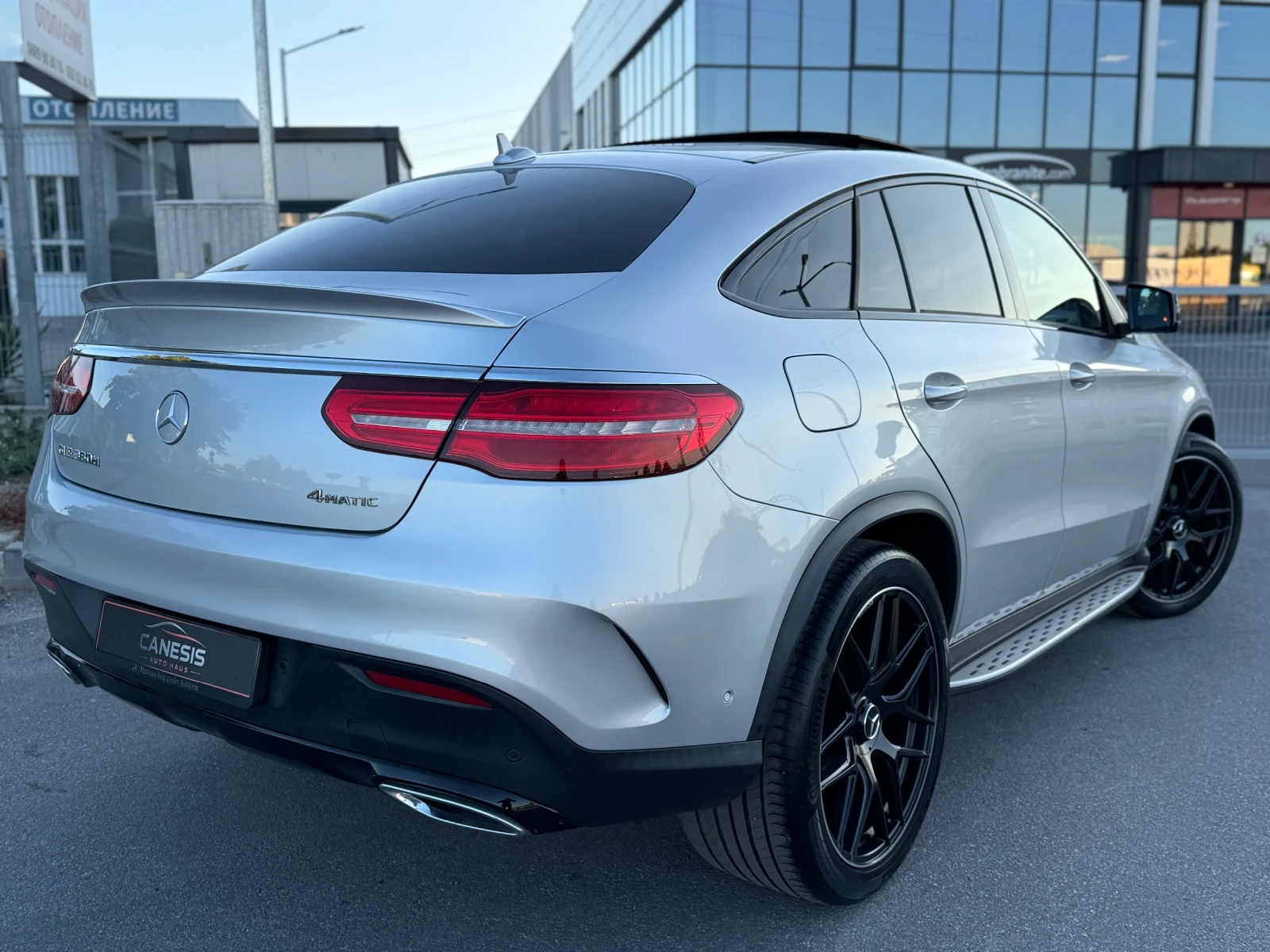 Mercedes-Benz GLE Coupe 350* 1-ВИ СОБСТВЕНИК* AMG-OPTIC* PODGREV* NAVI* 36 - изображение 4