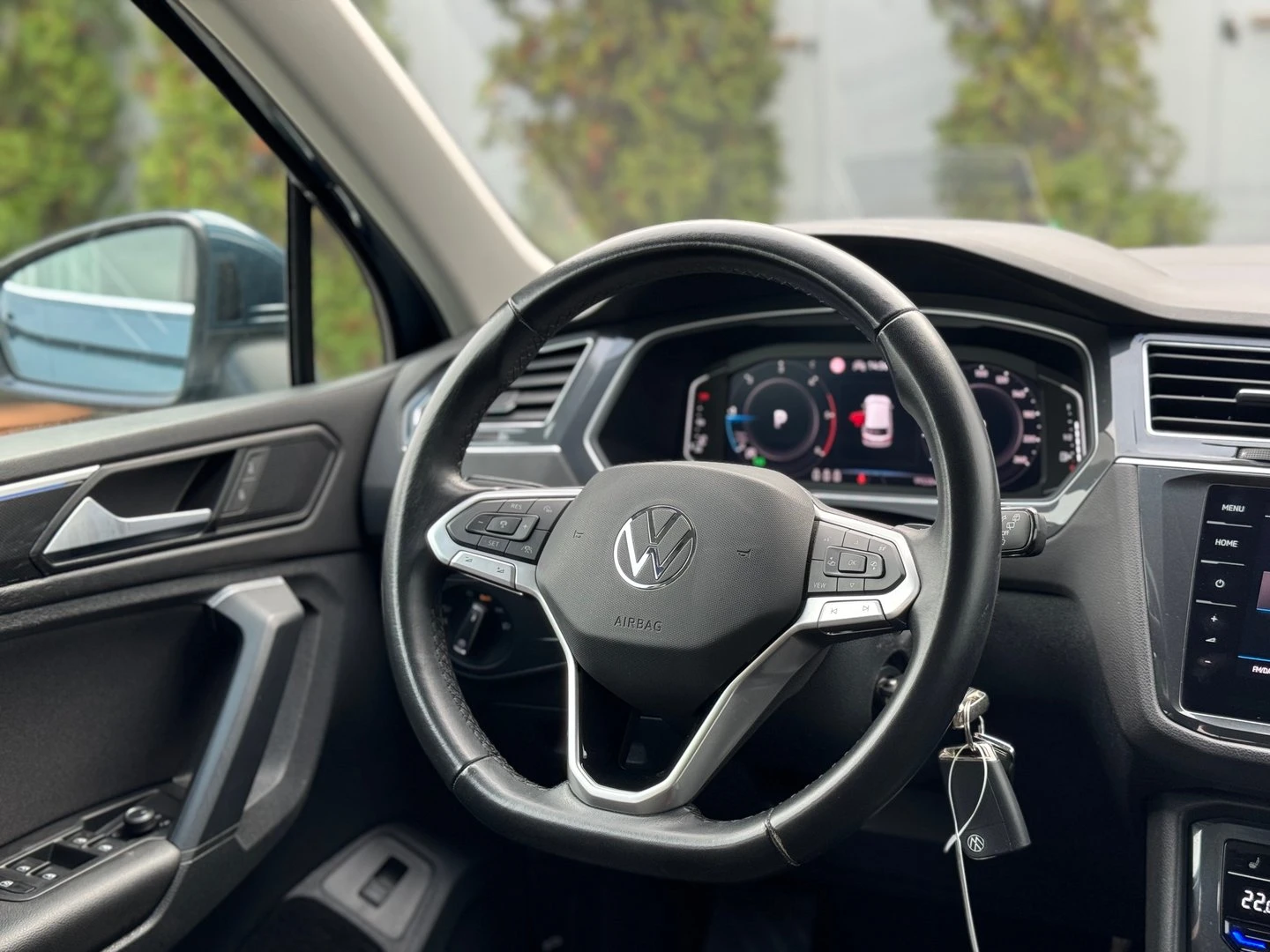 VW Tiguan Elegance 2.0 TDI SCR 4MOTION DSG - изображение 9