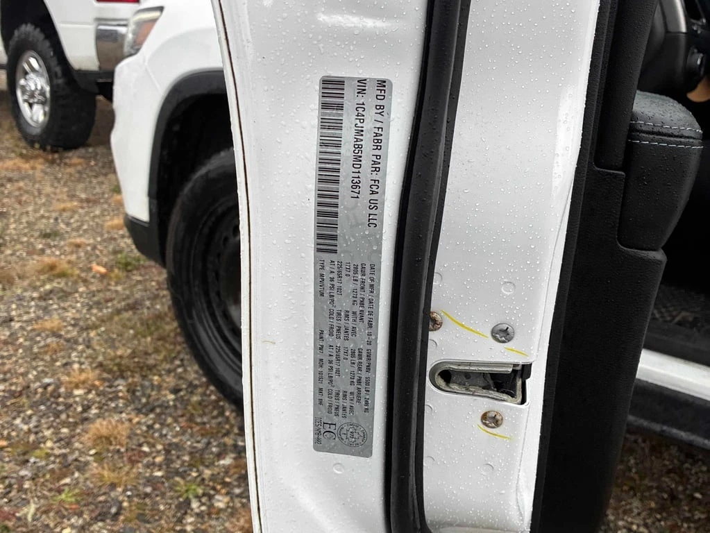 Jeep Cherokee * Sport * CARFAX *    | Mobile.bg   13