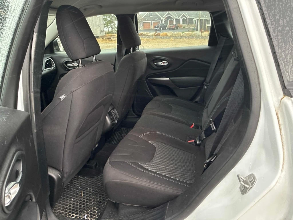 Jeep Cherokee * Sport * CARFAX *    | Mobile.bg   11