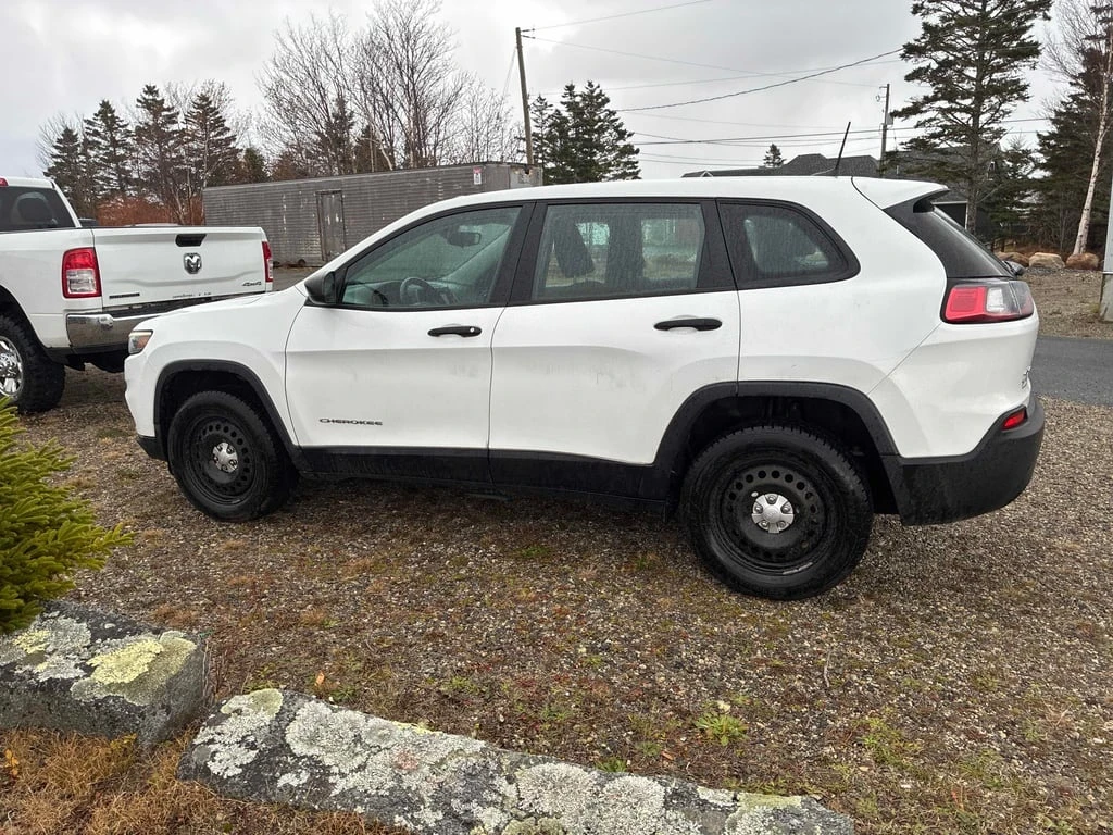 Jeep Cherokee * Sport * CARFAX *    | Mobile.bg   2