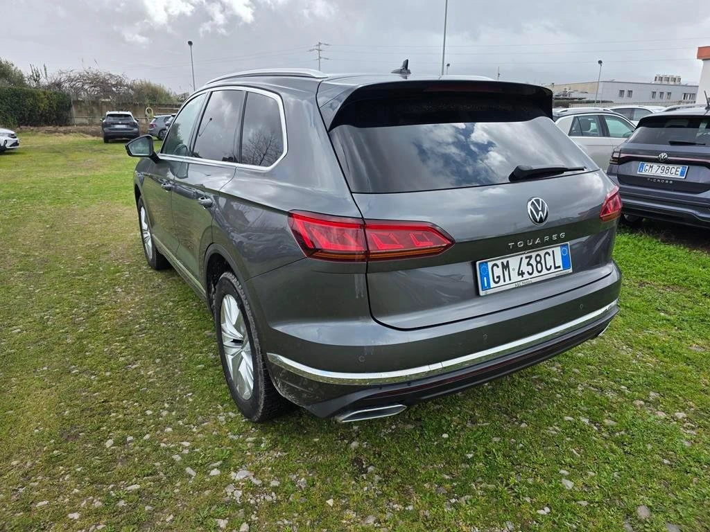VW Touareg 3.0 TDI Elegance, снимка 4 - Автомобили и джипове - 53958764