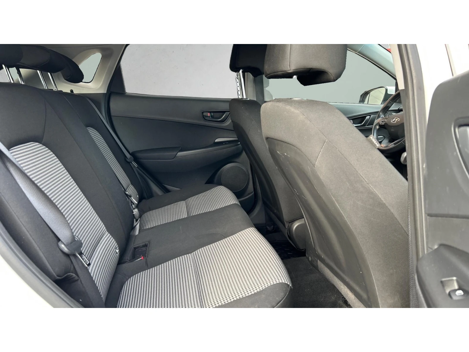 Hyundai Kona 1. 0T-GDI  M/T, ������� ������ �� 190   | Mobile.bg � ����������� 10