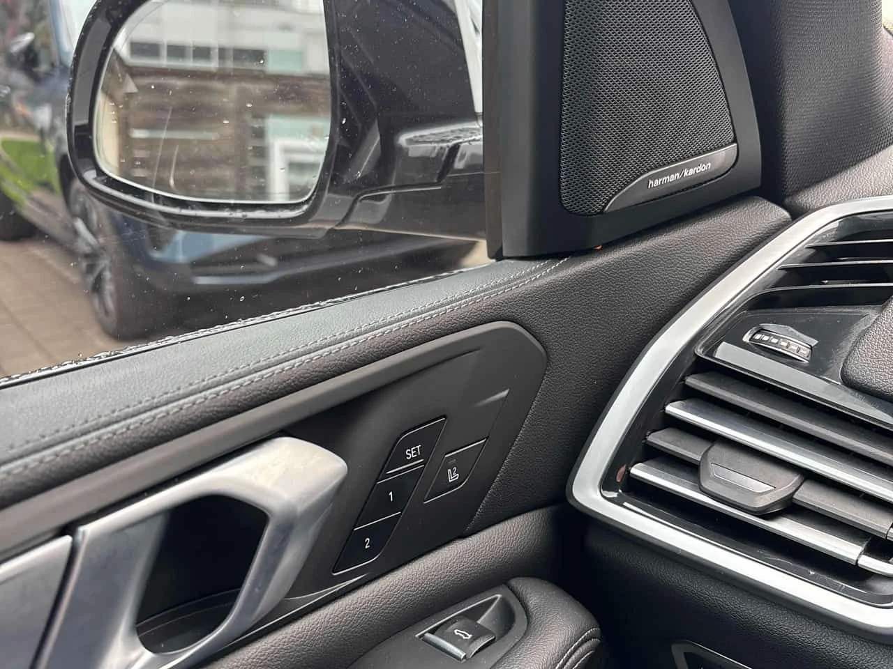 BMW X5 xDrive40i/LASER/ВЪЗДУШНО/ПАНОРАМА/360, снимка 11 - Автомобили и джипове - 54499481