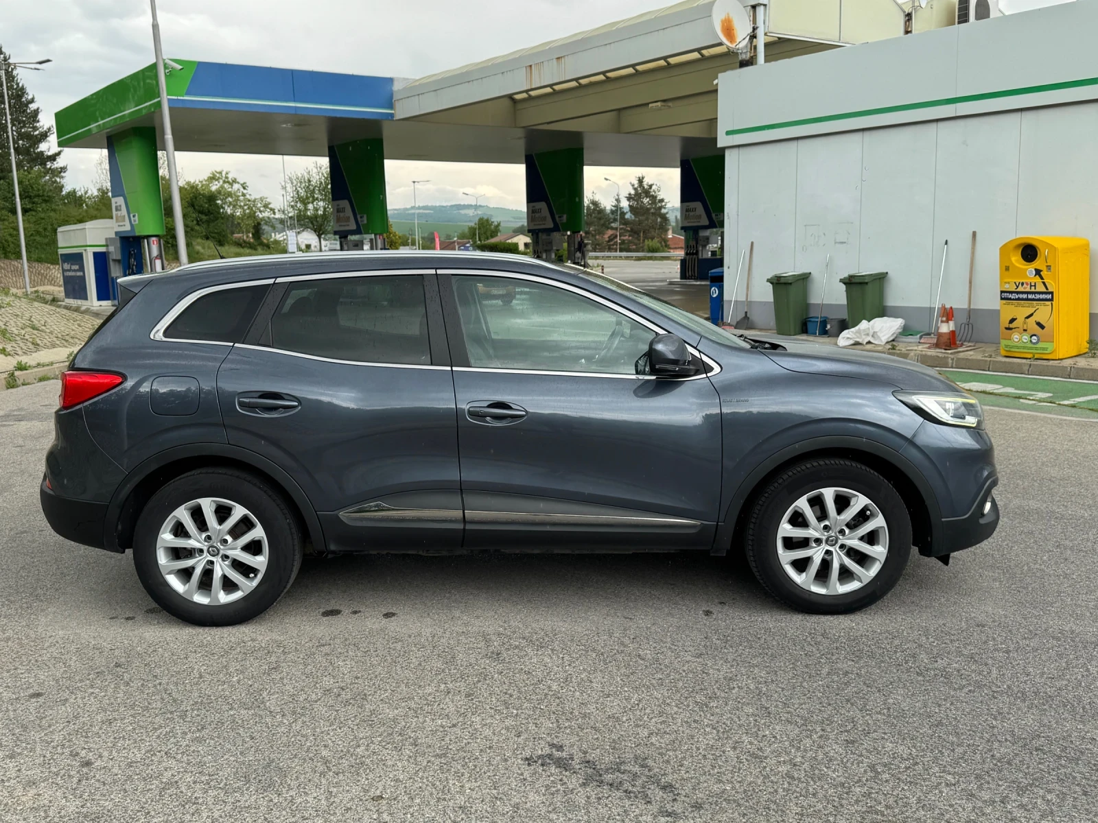 Renault Kadjar 1.5DCI/АВТОМАТ/ENERGY INTENS/ТОП СЪСТОЯНИЕ, снимка 6 - Автомобили и джипове - 54641192