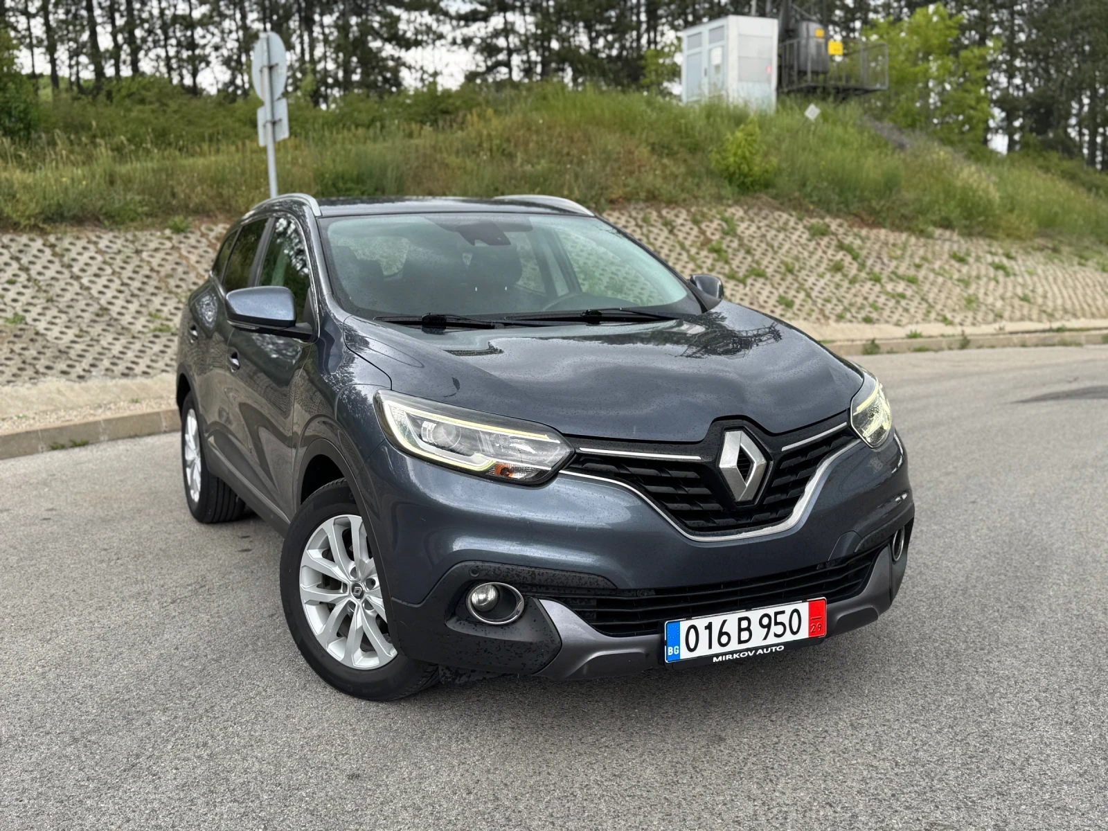 Renault Kadjar 1.5DCI/АВТОМАТ/ENERGY INTENS/ТОП СЪСТОЯНИЕ, снимка 3 - Автомобили и джипове - 54641192
