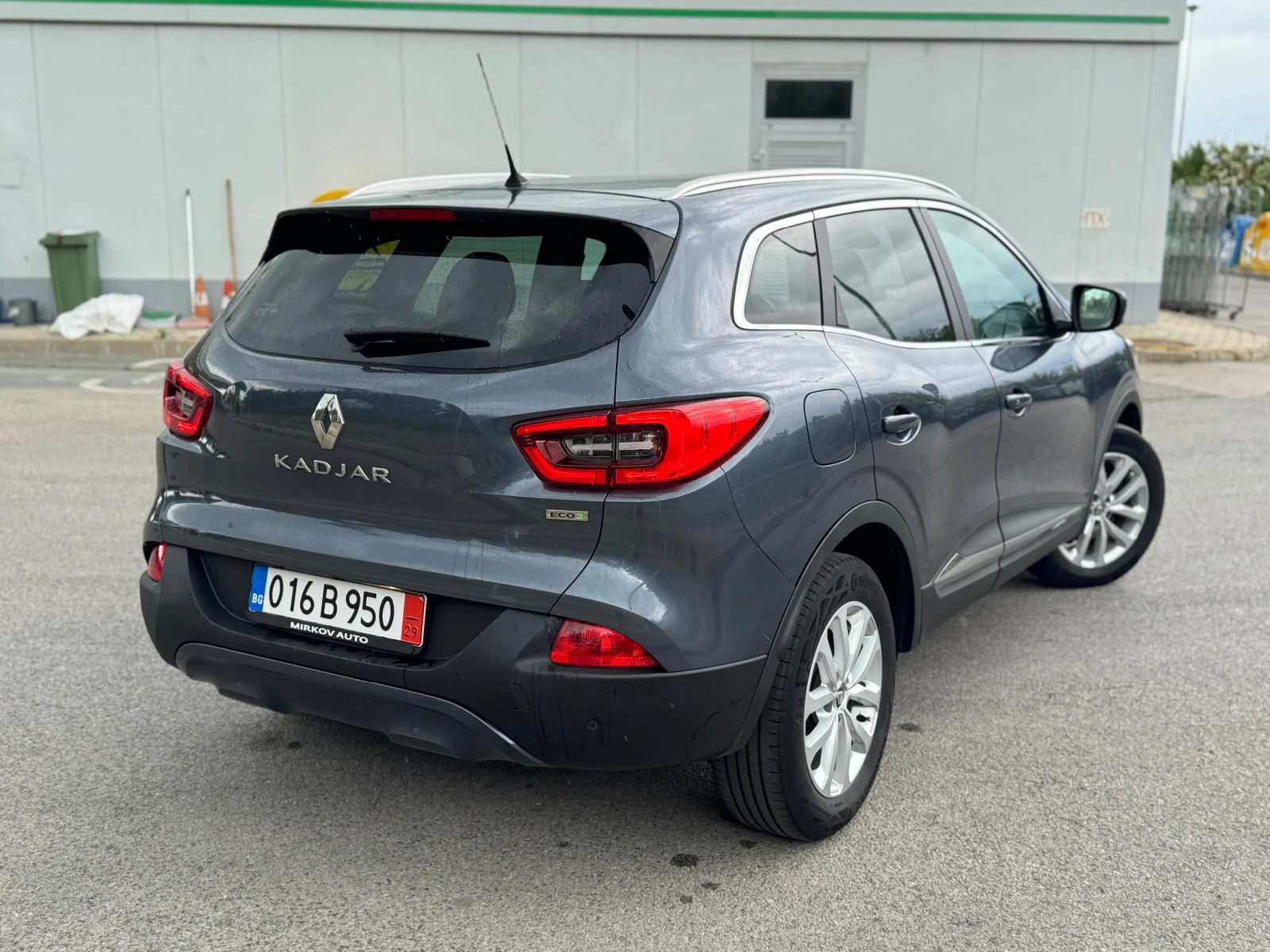 Renault Kadjar 1.5DCI/АВТОМАТ/ENERGY INTENS/ТОП СЪСТОЯНИЕ, снимка 4 - Автомобили и джипове - 54641192