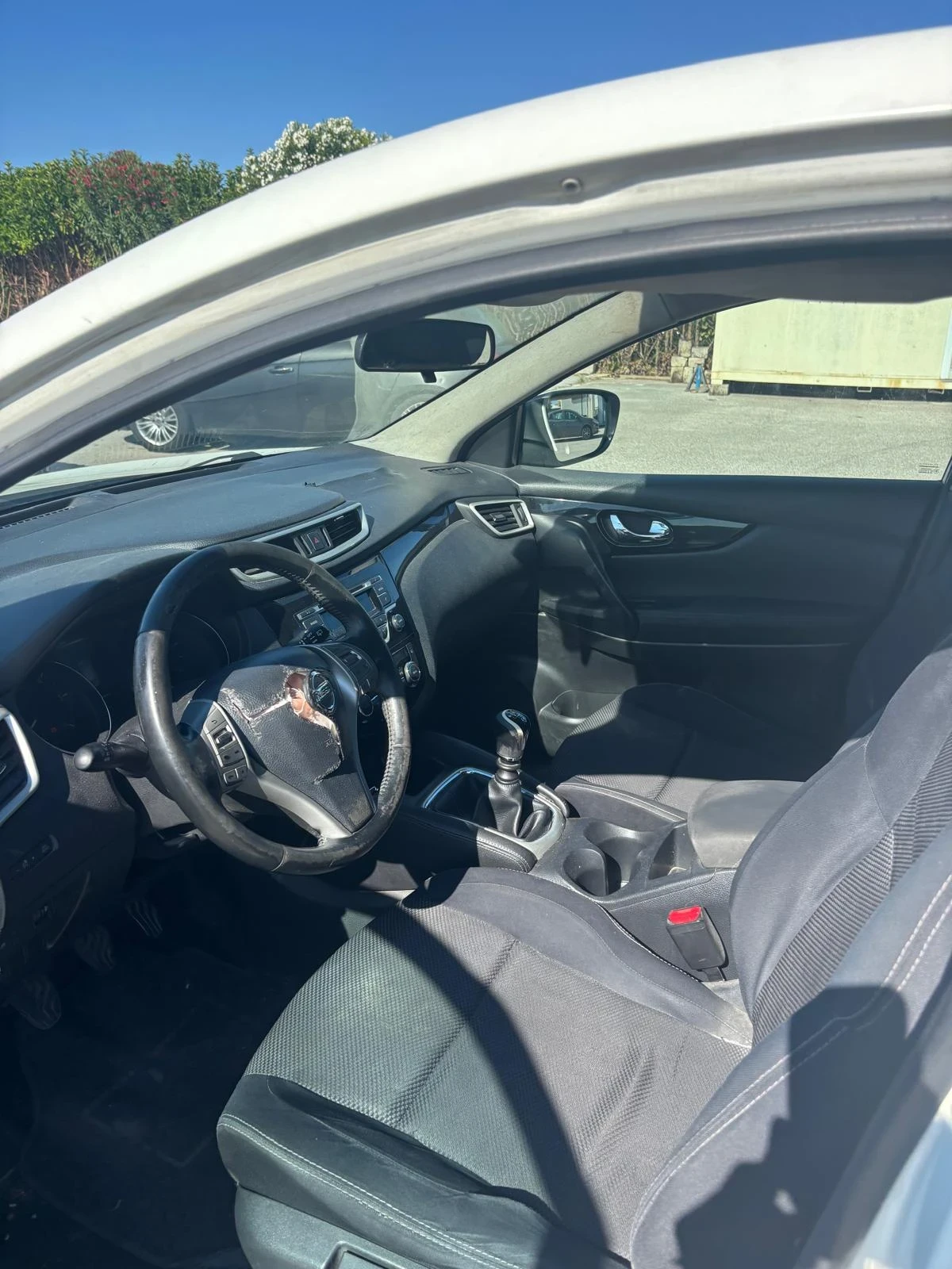 Nissan Qashqai 1.5dci-110ks-2014god, снимка 8 - Автомобили и джипове - 55386187