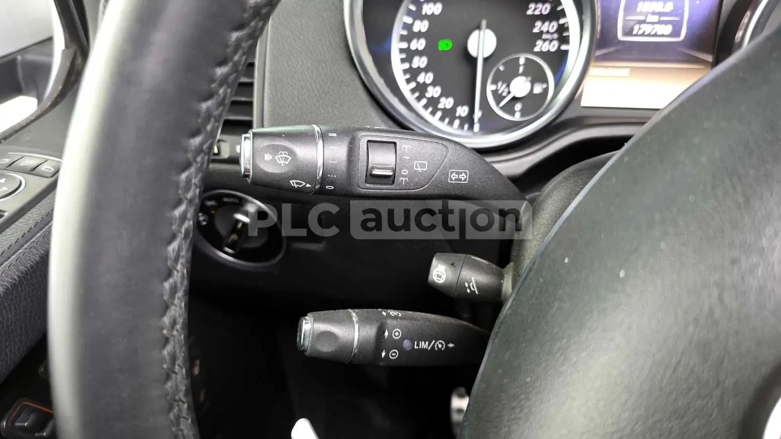 Mercedes-Benz G 350 * ФИКСИРАНА ЦЕНА СЪС ВСИЧКИ ТАКСИ ДО БЪЛГАРИЯ * , снимка 12 - Автомобили и джипове - 55362836