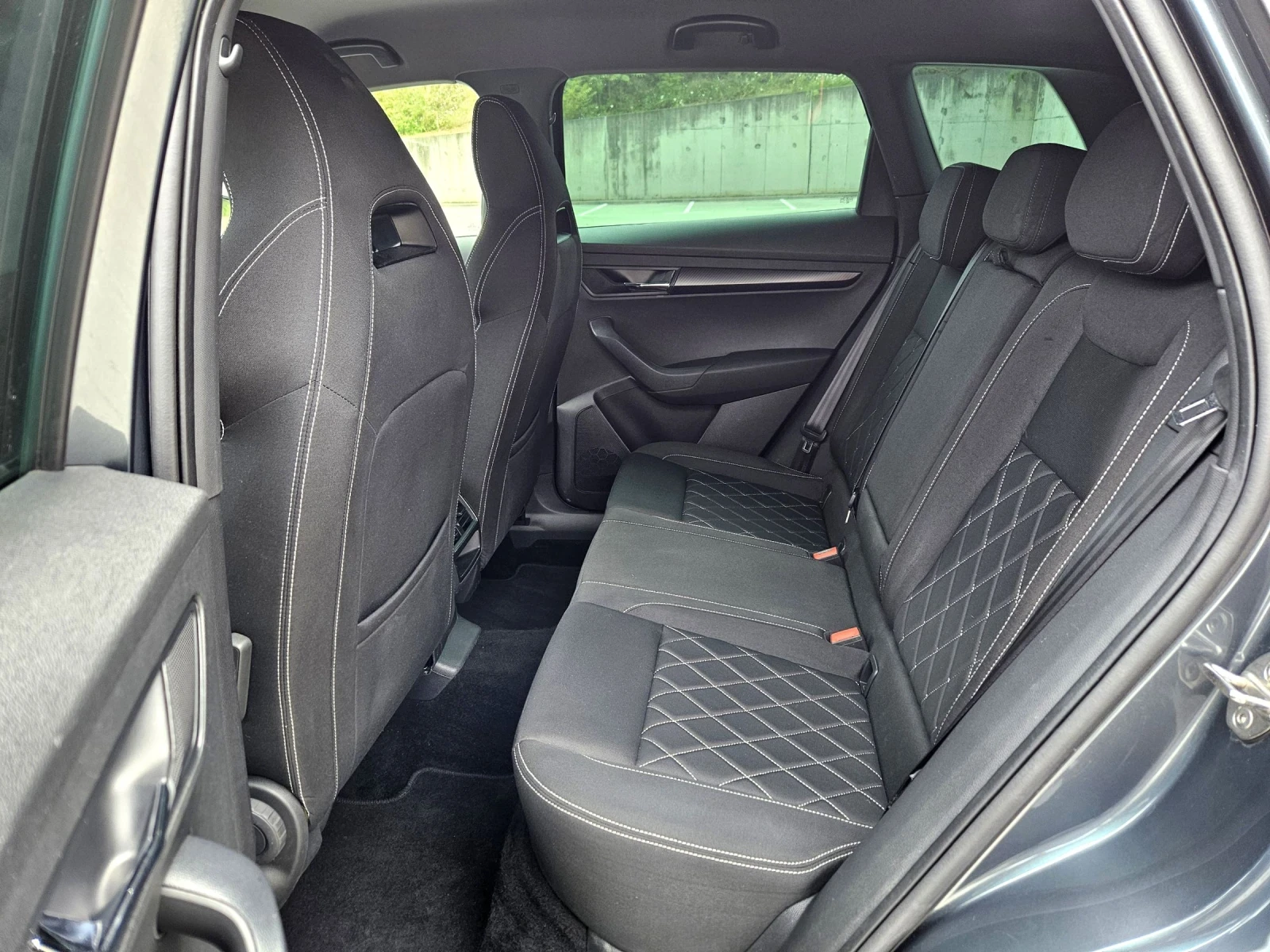 Skoda Karoq SPORTLINE 2.0 4Х4 , снимка 12 - Автомобили и джипове - 55409734