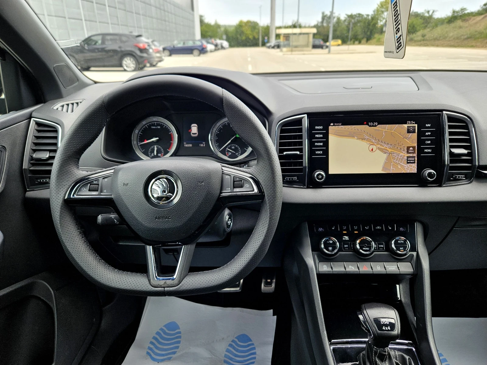 Skoda Karoq SPORTLINE 2.0 4Х4 , снимка 9 - Автомобили и джипове - 55409734