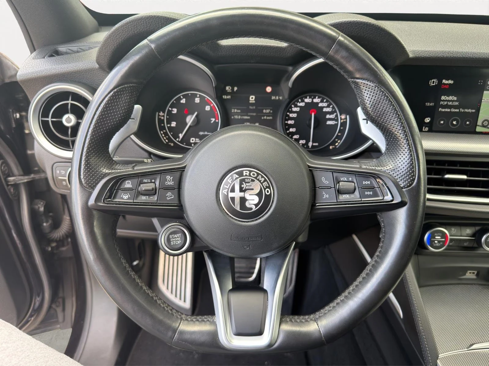 Alfa Romeo Stelvio VELOCE/280HP/Q4/PANO/AHK/CAM/MEMO/KLESS/630q, снимка 7 - Автомобили и джипове - 55750997