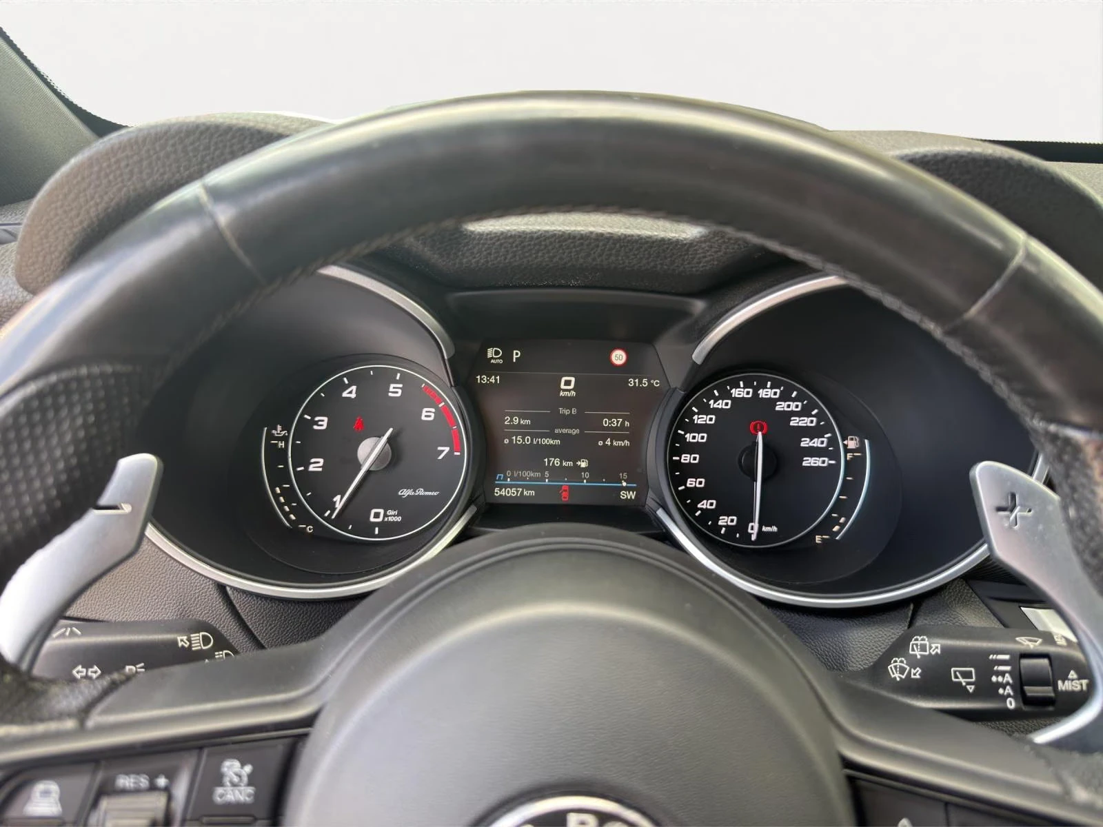 Alfa Romeo Stelvio VELOCE/280HP/Q4/PANO/AHK/CAM/MEMO/KLESS/630q, снимка 8 - Автомобили и джипове - 55750997