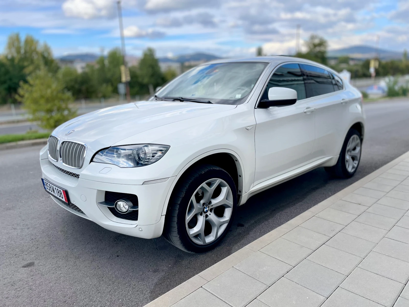 BMW X6 3.5SD Adaptive drive, head up, снимка 4 - Автомобили и джипове - 56231744