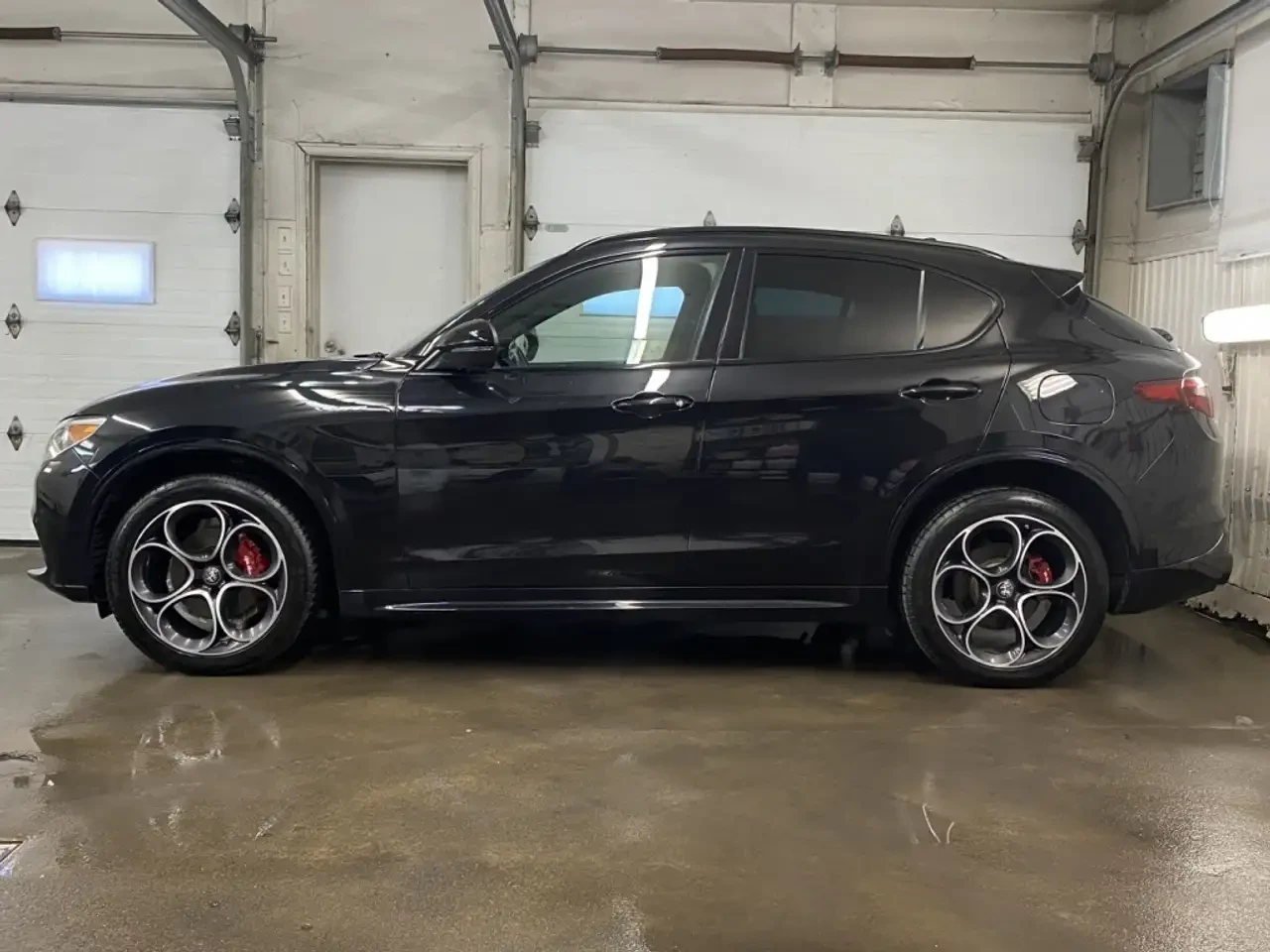 Alfa Romeo Stelvio Veloce * * V?HICULE CERTIFI?!!* * All Wheel Drive | Mobile.bg � ����������� 4