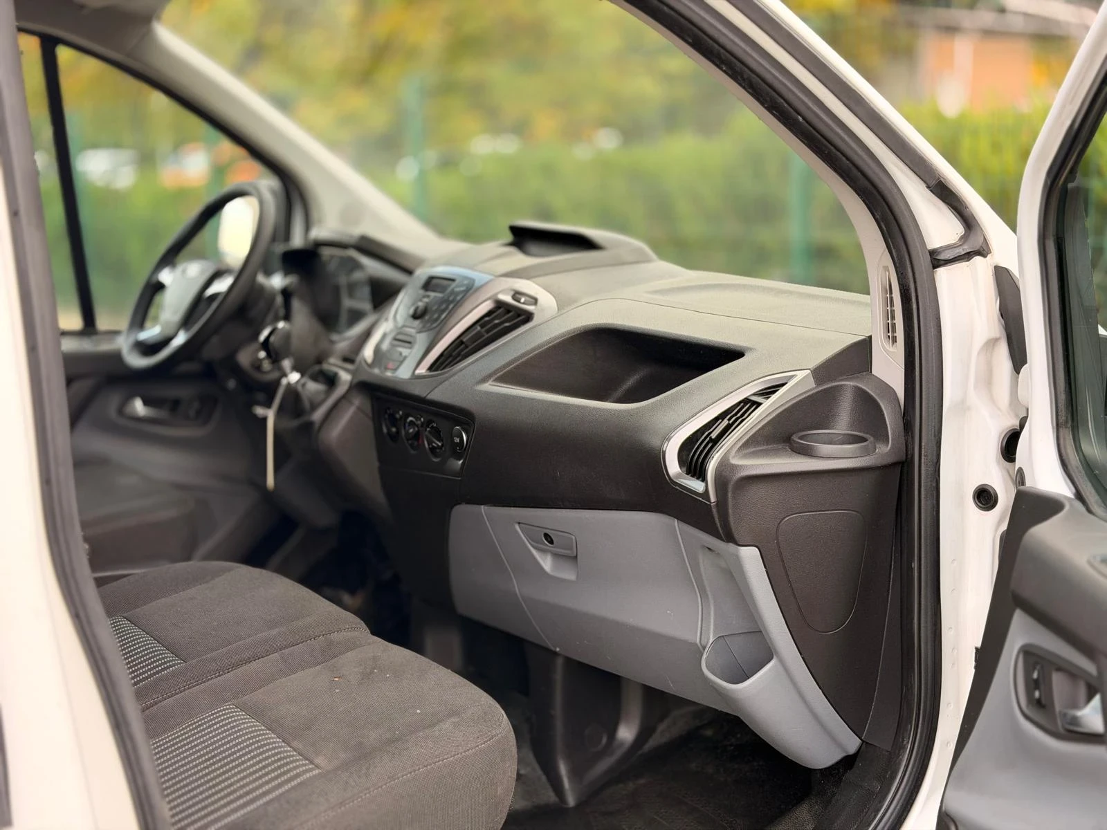 Ford Transit Custom  2.2 125  | Mobile.bg   11