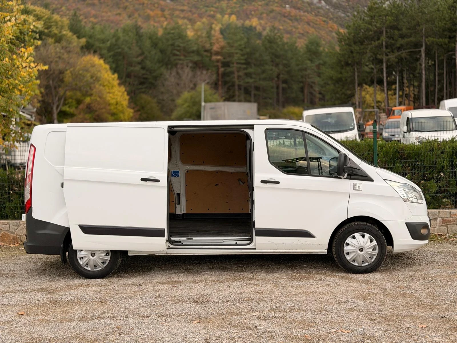 Ford Transit Custom  2.2 125  | Mobile.bg   7