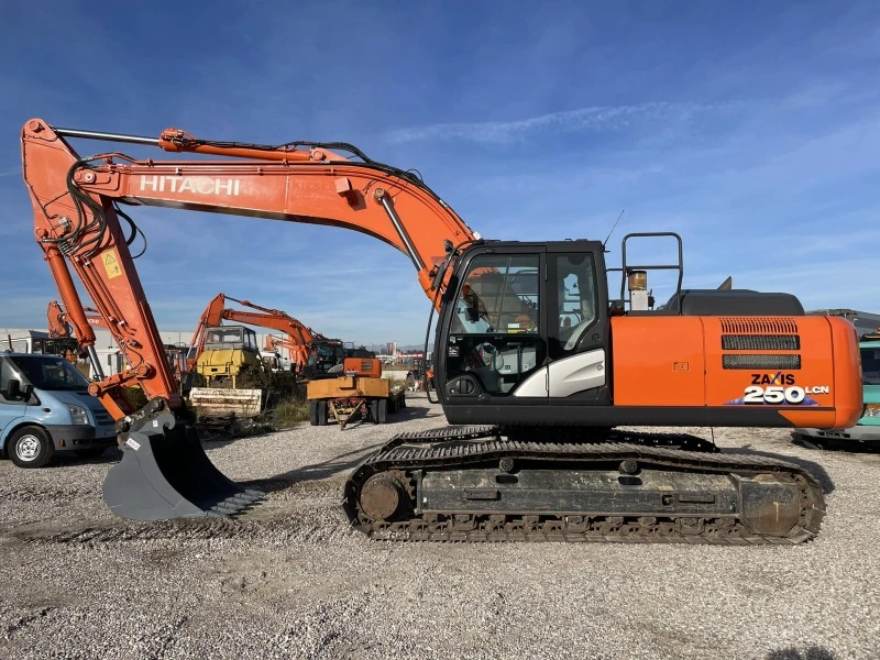 Багер Hitachi ZX 250 LC-6 , снимка 1 - Индустриална техника - 42989072