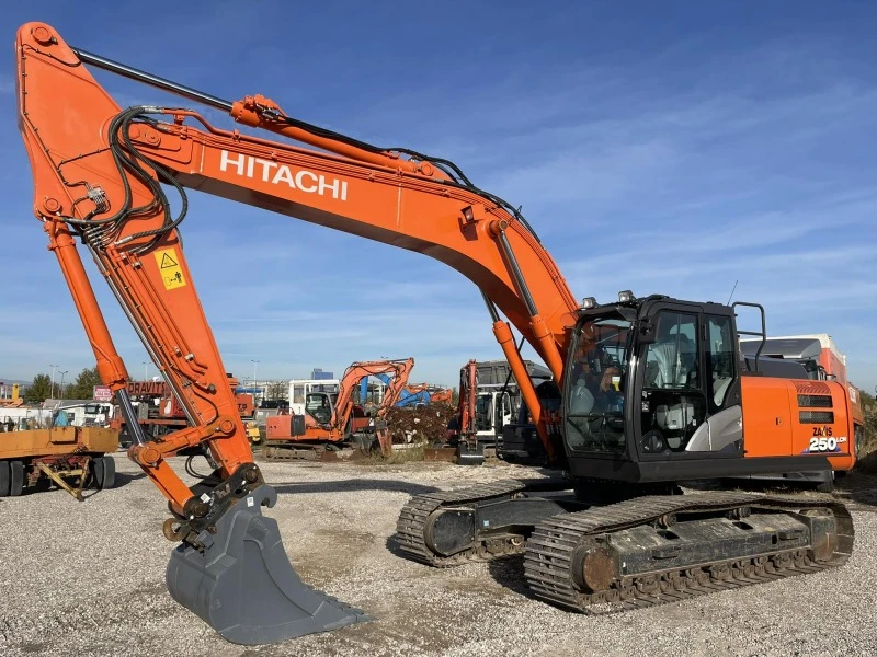 Багер Hitachi ZX 250 LC-6 , снимка 11 - Индустриална техника - 42989072