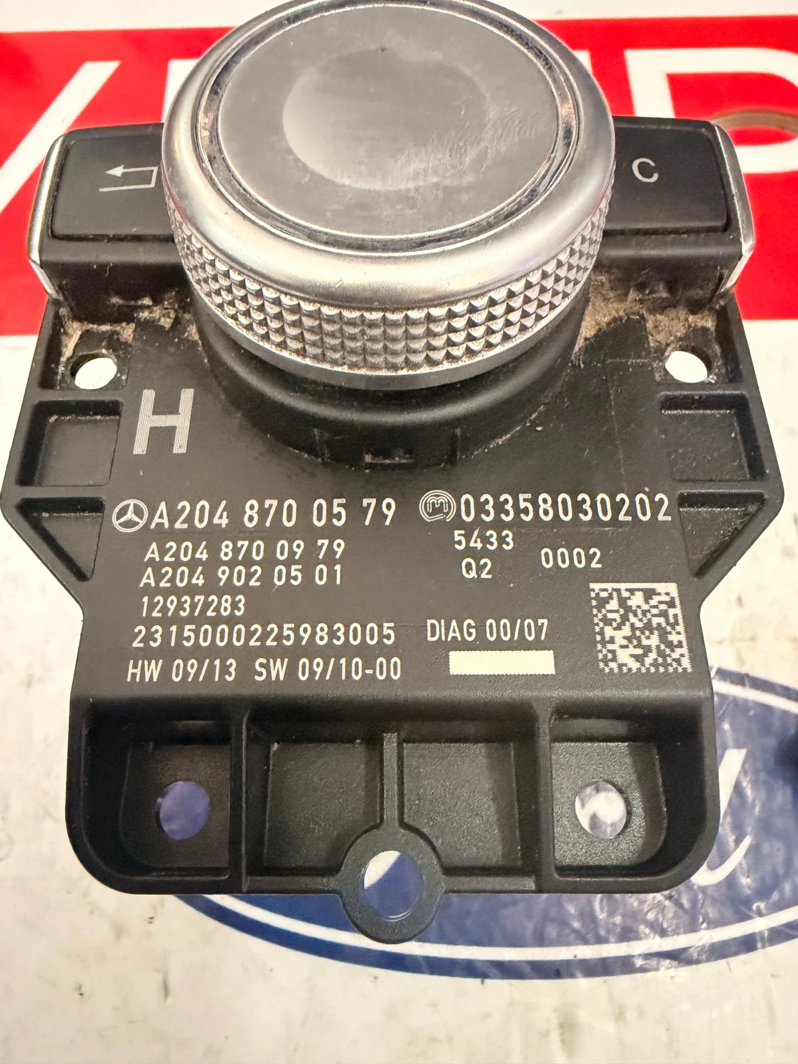 A2048700579 Модул/Управление радио Mercedes-Benz C-Class W204 GLK X204  A 204 870 05 79 , снимка 2 - Части - 55230387