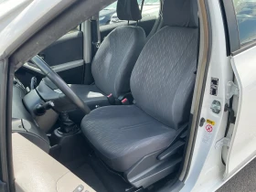 Toyota Yaris 1.3 VVT-I, снимка 14