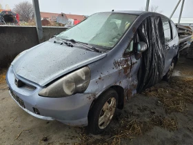 Honda Jazz Ударена, снимка 1