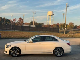 Mercedes-Benz C 300, снимка 3