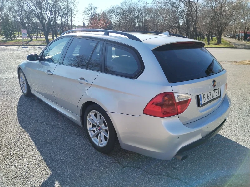 BMW 320 Комби, снимка 4 - Автомобили и джипове - 48367550